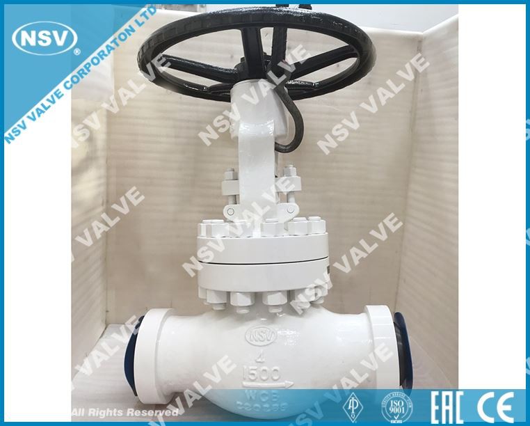 Maapalloventtiilit, jotka valmistellaan lähetystä varten